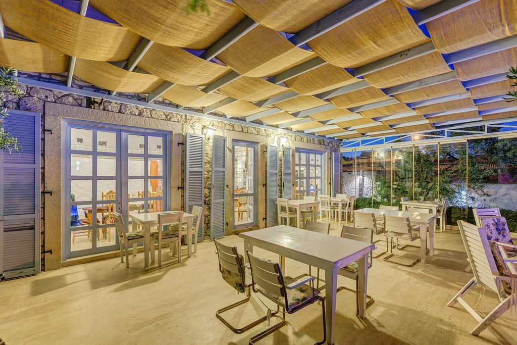 Lale Lodge Hotel Alaçatı Exterior foto